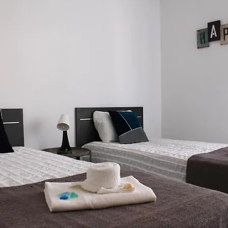 Casa Do Limoeiro بيت للعطل *