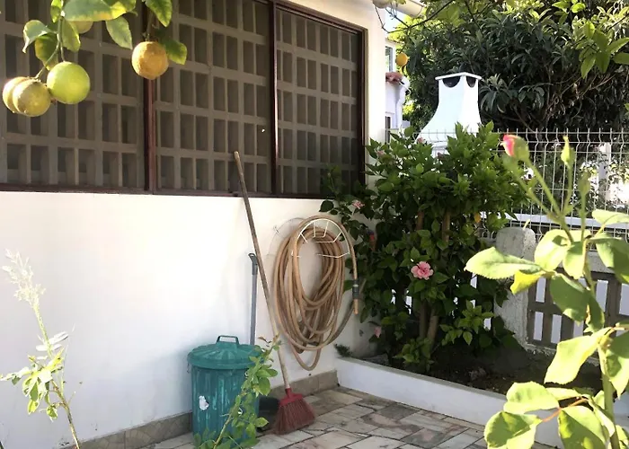 Casa Do Limoeiro Дом отдыха Албуфейра